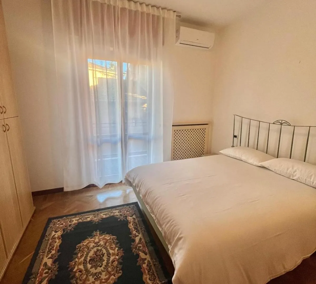 Elena'S Apartment - Ferrara Italy