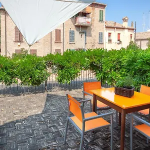 Apartment Casa Dell'archivolto Con Garage, Ferrara